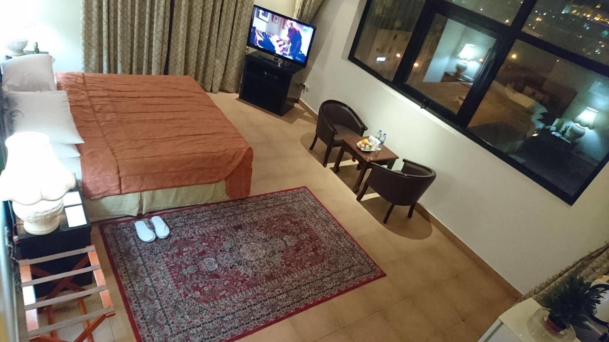 Infinity Tower Suites Wll Manama Exterior foto